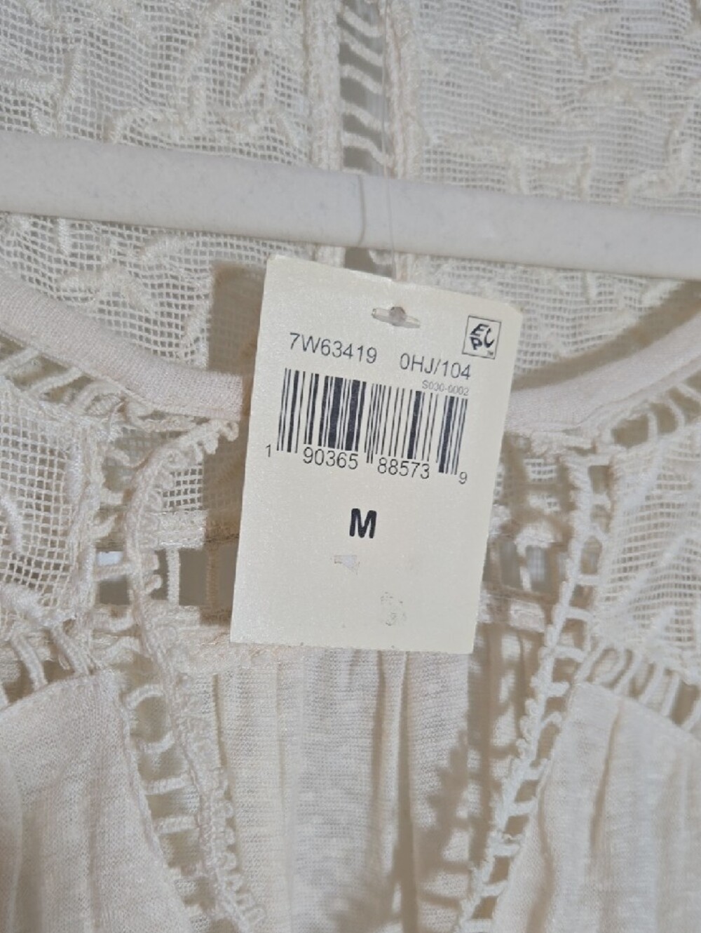 Lucky Brand New Cream Lace Yoke Long-Sleeve Top Size Medium - Picture 3 of 9